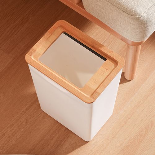 Trash Bin With Wooden Lid